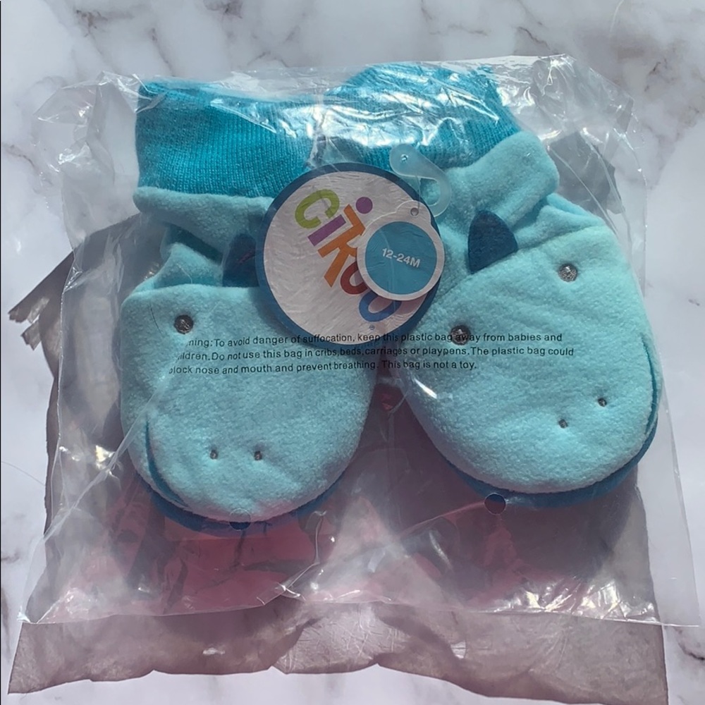 🌸Circo Dino Slippers - 12-24 Months